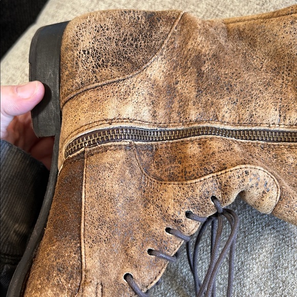 BORN CROWN GILMORE DISTRESSED LEATHER TALL RIDING EQUESTRIAN BOOTS SIZE 10 - Picture 6 of 16